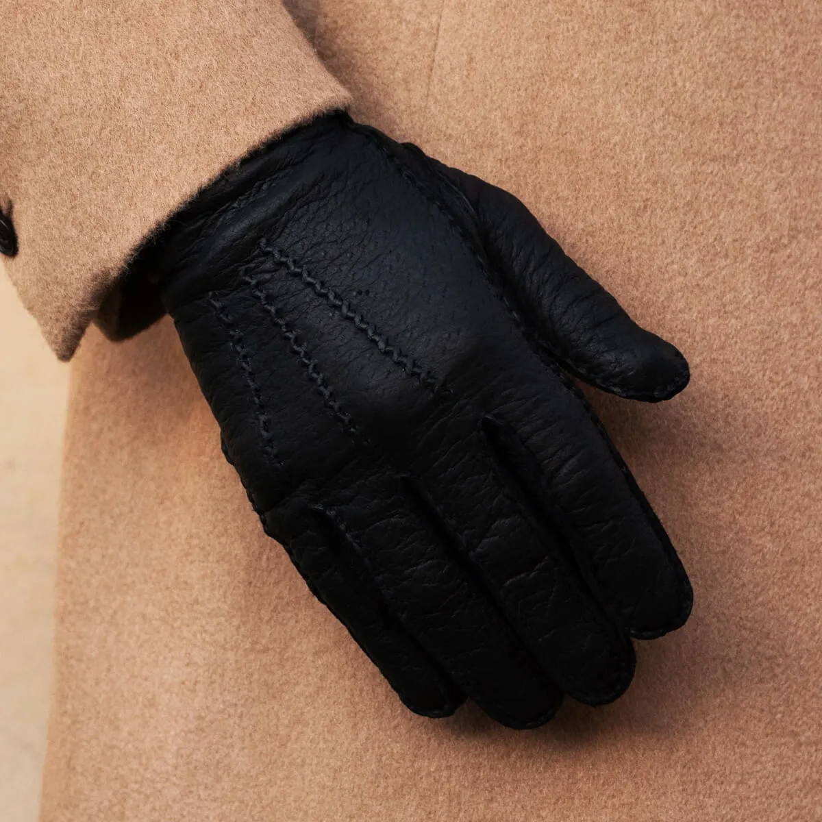 Antonio (black) – Luxurious Italian peccary leather gloves with cashmere lining