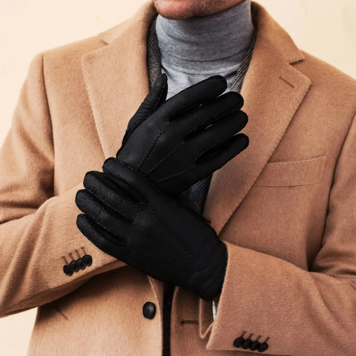 Antonio (black) – Luxurious Italian peccary leather gloves with cashmere lining