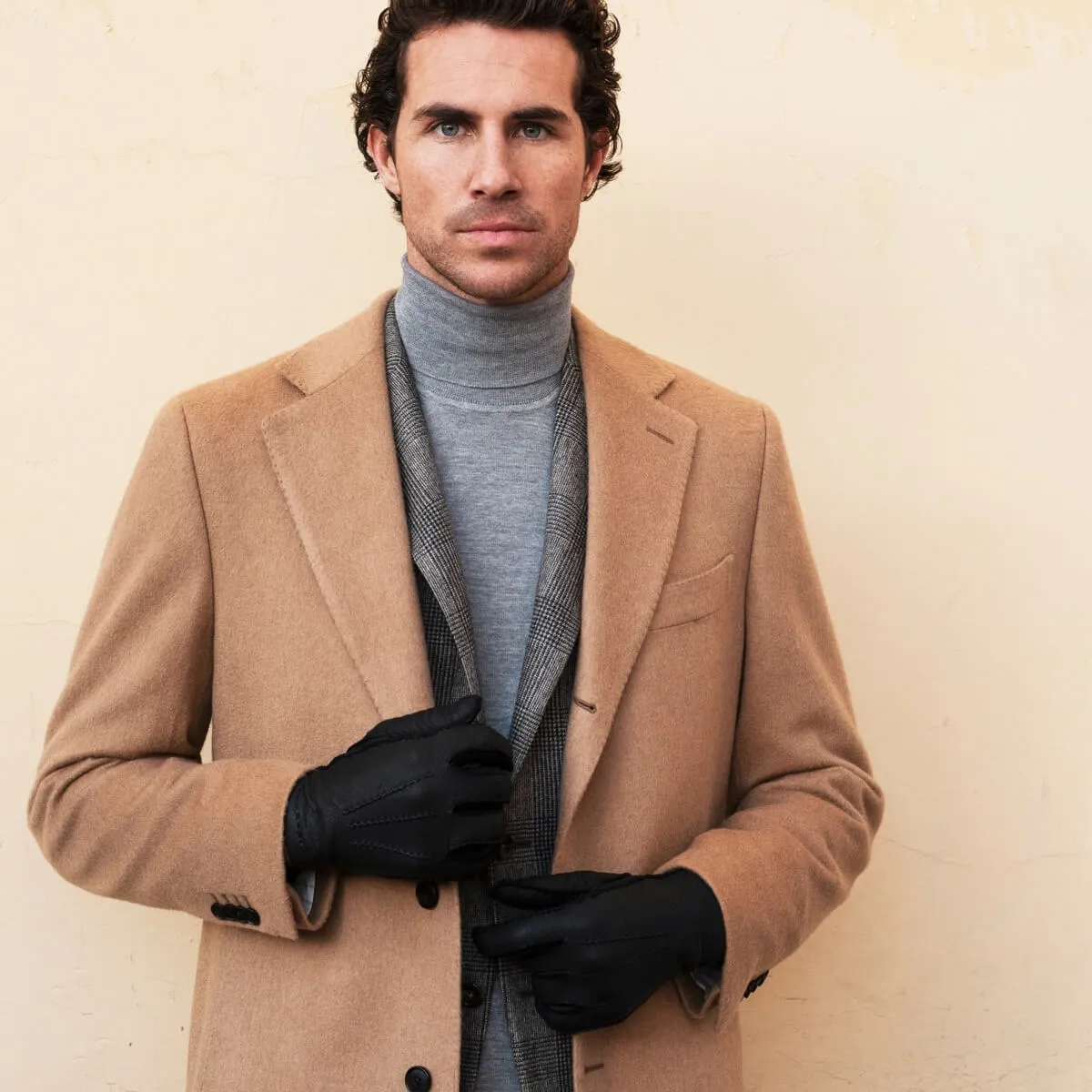 Antonio (black) – Luxurious Italian peccary leather gloves with cashmere lining